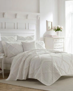 Laura Ashley Maisy Quilt Set Home Comforters & Quilts